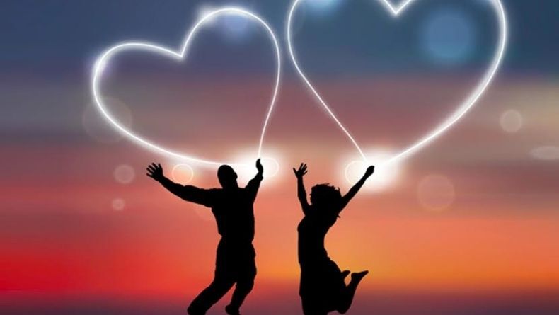 Aşk Üçgeni ve 7 Sevgi Türü! Sizinki Ne Tür Bir Sevgi?